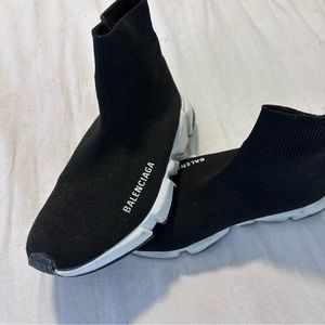 Classic black shoes. Very comfortable